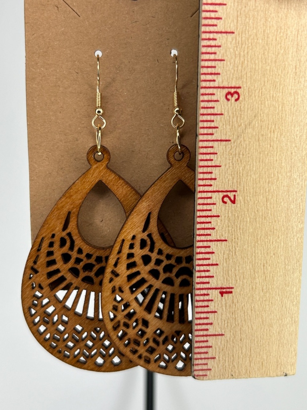 Vintage Carved Wooden Flower Pattern Dangle Earrings - Picture 2 of 3